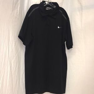 Men’s Nike Short Sleeve Shirt